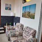 Domus Lace Bed & Breakfast 3*
