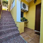 Bed & Breakfast Domus Lace 3*