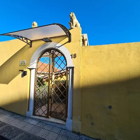 Domus Lace Bed & Breakfast Messina