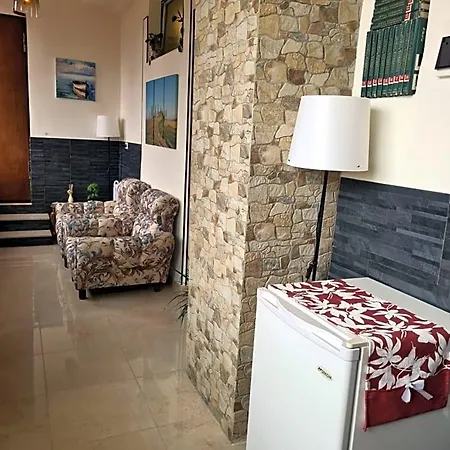 Domus Lace 4*