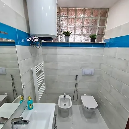 Domus Lace Oda ve Kahvaltı Messina