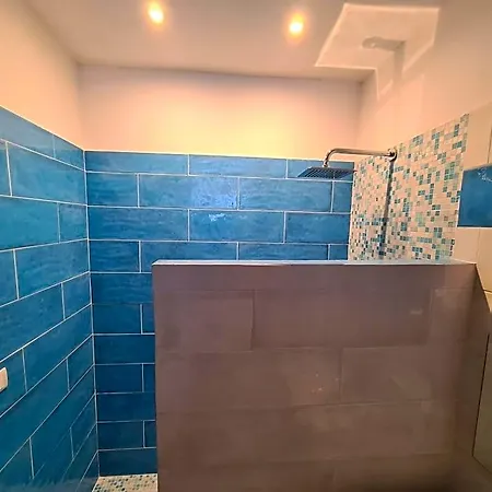 Domus Lace Oda ve Kahvaltı 4*
